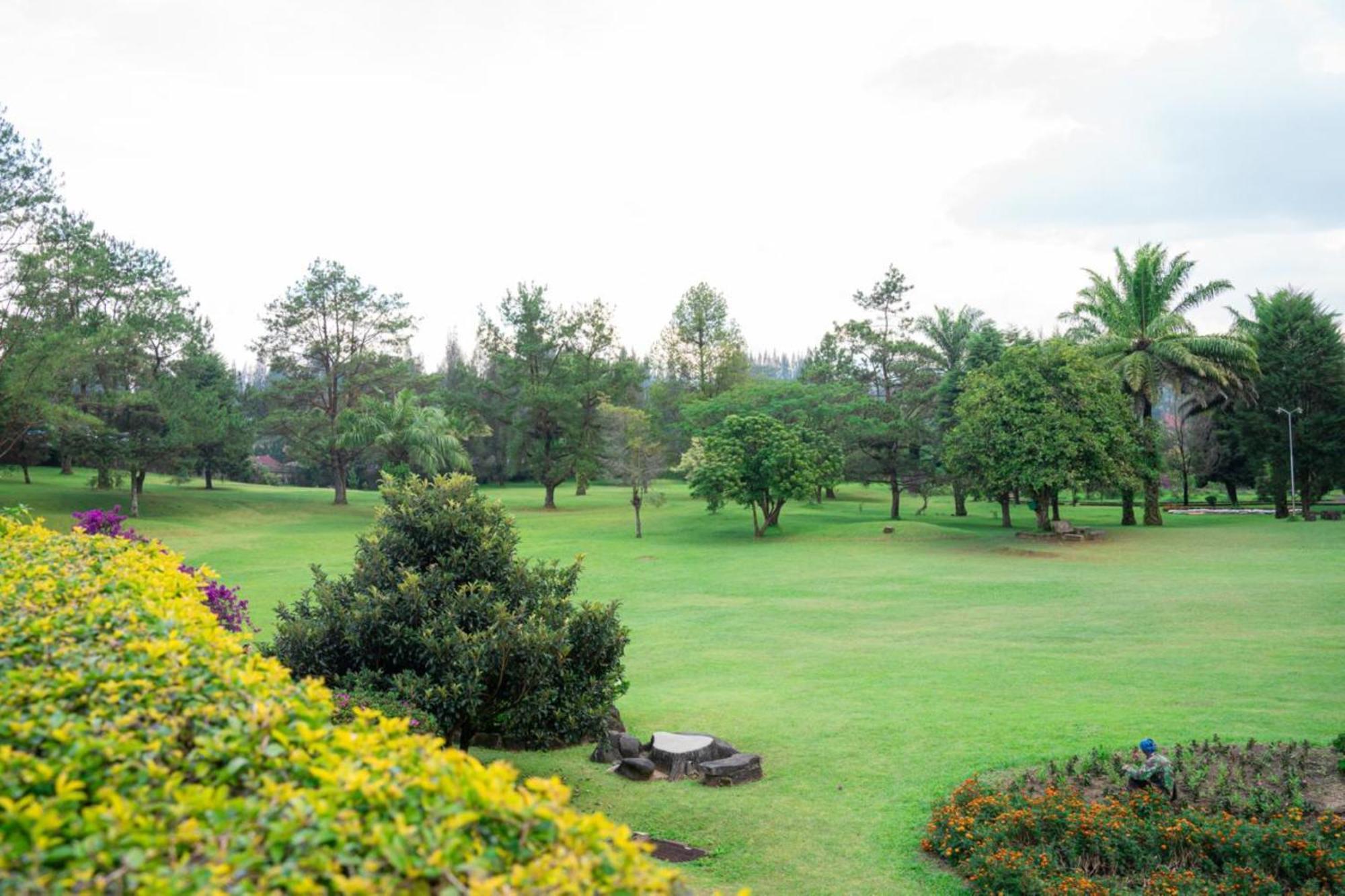 Sinabung Hills 4*