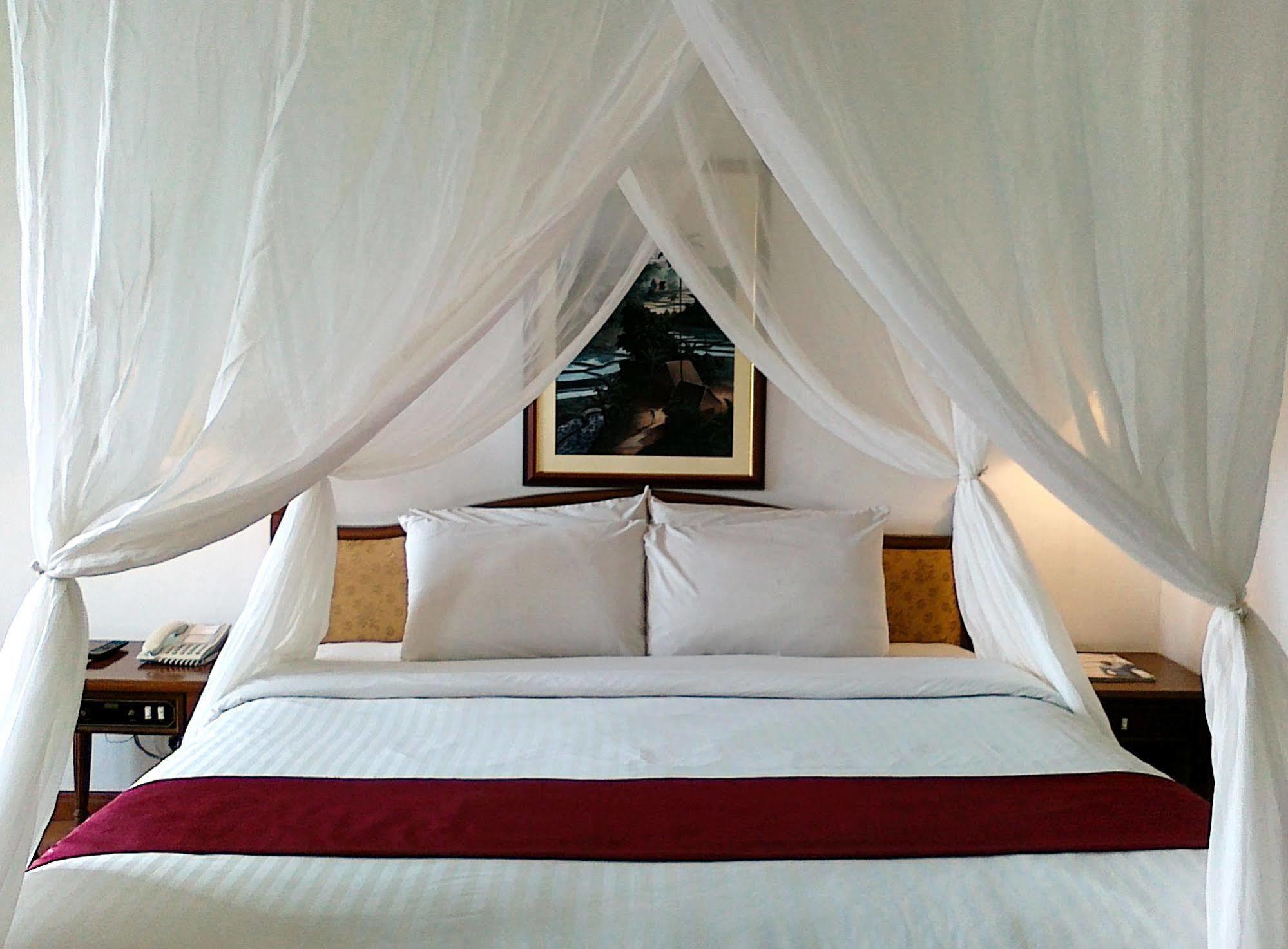 Sinabung Hills Resort